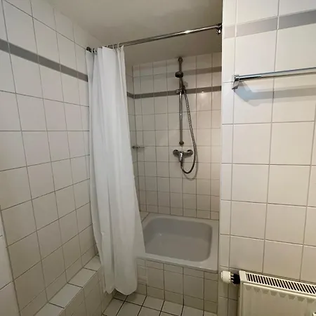 Gemuetliche 1-zimmer-wohnung In Nahe Der Elbe Apartment *